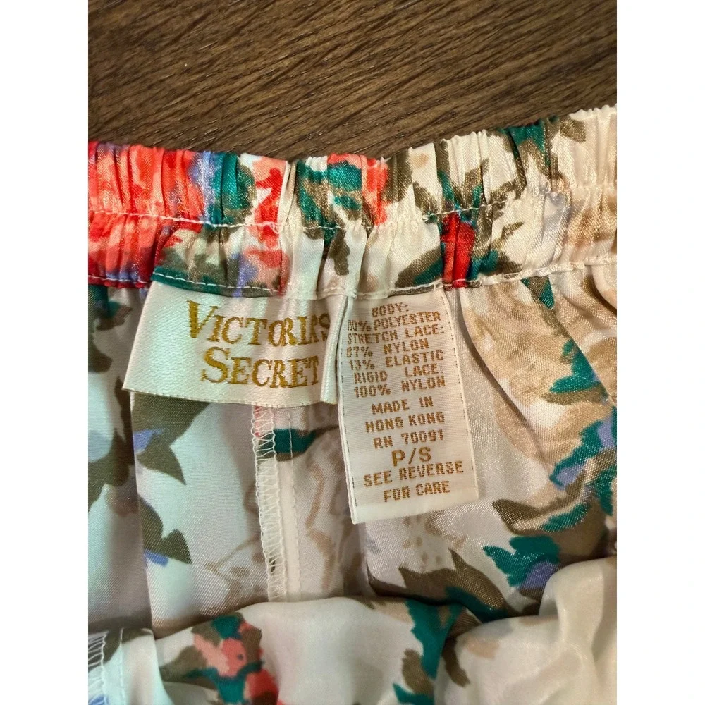 Vintage Victorias Secret Gold Label Floral Lace Robe and Pajama Pants Set P/S